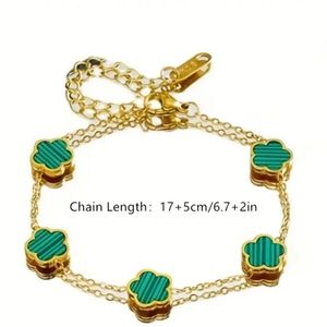 Retro Clover Stainless Steel Gold Plated Elegant Bracelet.